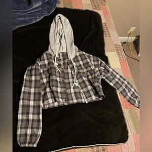 SHEIN Cropped Flannel